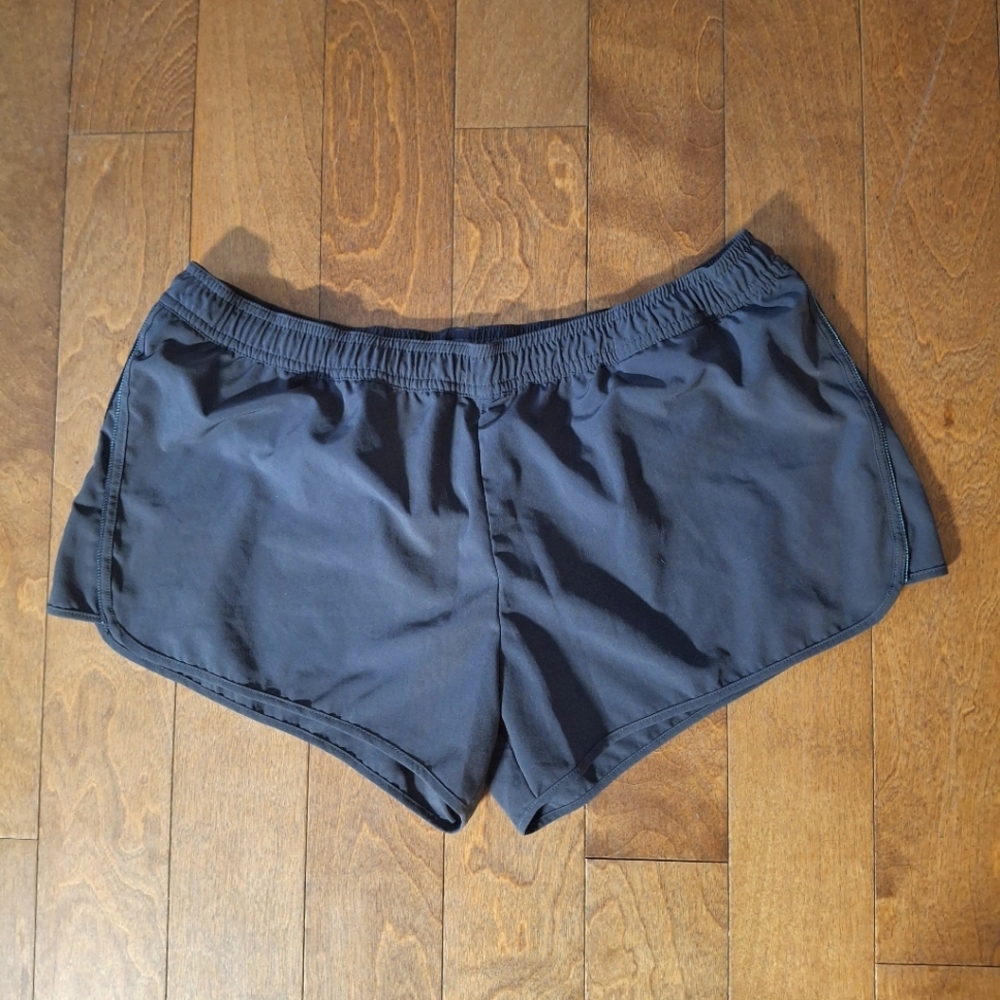 WOMEN'S XL Prana Shorts